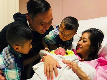 Foto: Cantiknya Baby Gaia, Putri Pertama Ibas dan Aliya Rajasa