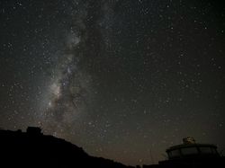 Pemandangan Galaksi Bima Sakti yang Bikin Takjub