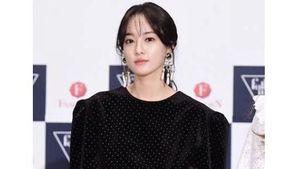 Foto: Gaya Stylish Lee Joo Yeon, Wanita yang Kepergok Kencan dengan G-Dragon
