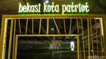 Foto: Air Mancur Warna-warni dan Taman Cantik di Bekasi