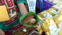 Pengunjung juga bisa menikmati kuliner setempat, di antaranya cenil, blontho, kepok, tiwul belut dan masih banyak lagi (Rinto Heksantoro/detikTravel)
