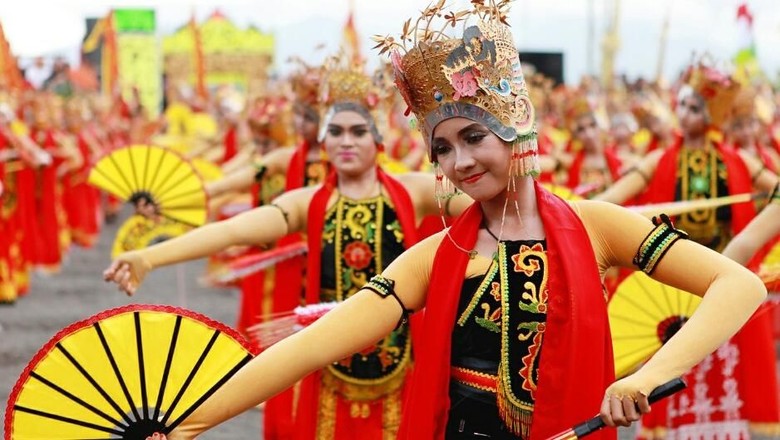 Foto: Tari Gandrung (Ardian Fanani/detikTravel) Foto: Tari Gandrung (Ardian Fanani/detikTravel)