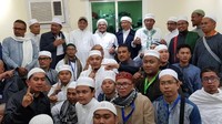 Foto bersama Lulung dan Habib Rizieq serta jemaah lainnya di Mekah, Arab Saudi.