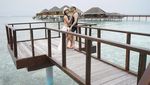 Foto Kemesraan Dewi Persik dan Angga Wijaya saat Liburan di Maldives