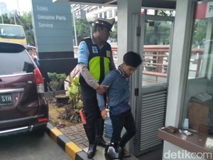 Selain Kena Kasus Narkoba, Pemotor Terobos Busway Juga Ditilang