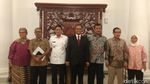 100 Hari Anies-Sandi dalam Jepretan Foto