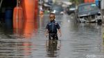 Banjir Rob Kembali Rendam Pelabuhan Kali Adem