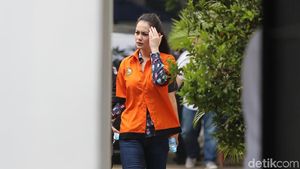Tak Ceria Seperti Kemarin, Kenapa Jennifer Dunn?