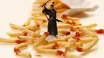 Keren! Seniman Ini Bikin Miniatur Tiap Hari dengan Objek Pisang hingga Jeruk