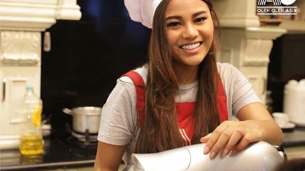 Bukan Cuma Tambah Cantik, Aurel Juga Tambah Jago Masak