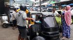 Naik Becak Vespa Jadul di Padang Sidempuan