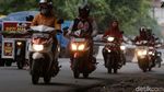Aksi Nekat Melawan Arus yang Bahayakan Orang Lain