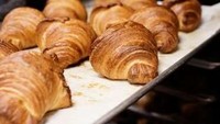 Toko kue Salty Tart sudah menjual produk croissant sejal 2008 lalu. Varian rasa croissantnya sangat beragam. Pada beberapa musim, Anda bisa menemukan croissant isi ubi manis. Foto: Istimewa