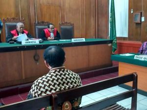 Saksi Ahli Hukum Pidana Dihadirkan di Persidangan Bos Pasar Turi