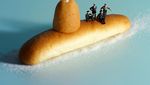 Keren! Seniman Ini Bikin Miniatur Tiap Hari dengan Objek Pisang hingga Jeruk