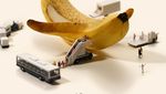 Keren! Seniman Ini Bikin Miniatur Tiap Hari dengan Objek Pisang hingga Jeruk