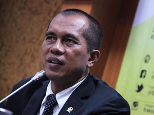 Komikus Jepang Sindir Jokowi, Komisi I DPR: Itu Tidak Etis