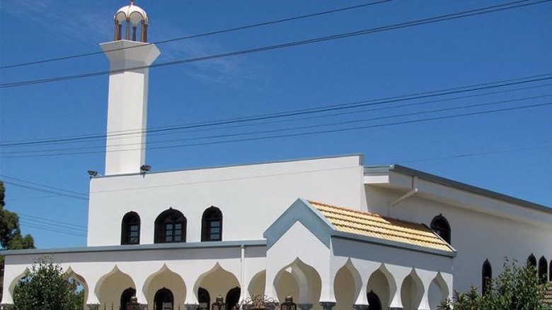 Pria Ditahan Karena Serangan di Luar Masjid di Adelaide Pria Ditahan Karena Serangan di Luar Masjid di Adelaide