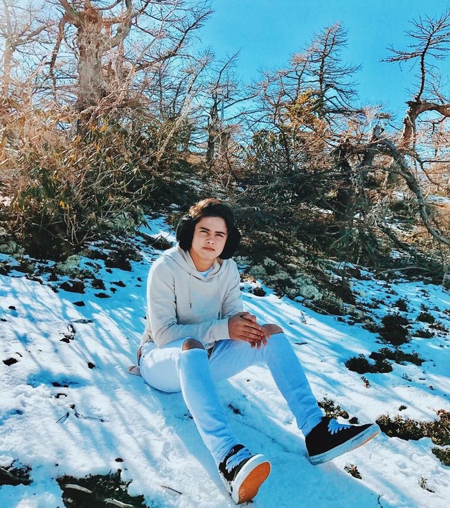 Banyak orang khususnya wanita yang mengagumi Aliando karena parasnya yang rupawan dan kepiawainnya dalam berakting serta bernyanyi. Foto: Instagram