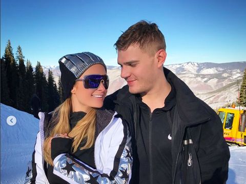 Cincin Tunangan Rp 27 Miliar Paris Hilton Ternyata Di-endorse?