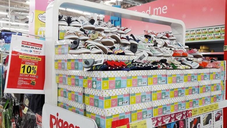 Foto: Promo sepatu anak di Transmart Carrefour (Dok. Transmart Carrefour) Foto: Promo sepatu anak di Transmart Carrefour (Dok. Transmart Carrefour)