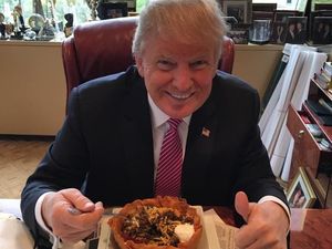 Wabah Keracunan Romaine Lettuce dan Alasan Donald Trump Selalu Makan Fast Food