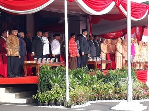 Anies Jadi Inspektur Upacara di Hari Amal Bakti Kementerian Agama