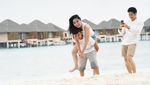 Foto Kemesraan Dewi Persik dan Angga Wijaya saat Liburan di Maldives