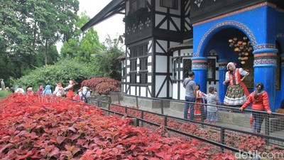 Foto: 10 Wisata Kekinian di Bandung, Cocok Buat yang Hobi Foto-Foto