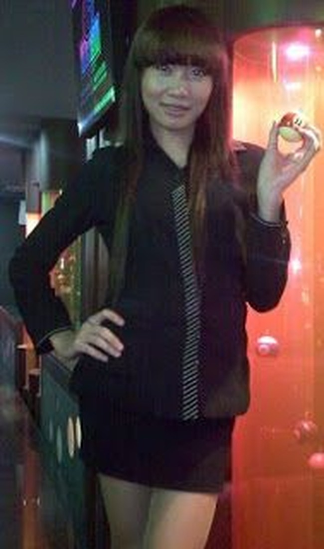 Dengan rambut panjang dan poni depan, Lucinta terlihat manglingi. Walaupun sebelumnya Lucinta sempat membantah bahwa dirinya merupakan transgender, namun kini ia telah blak-blakan mengakui statusnya itu. Foto: Dok. Ist