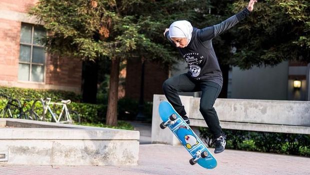 Ini Sara Mudallal, Hijabers Muda yang Populer karena Jago Parkour