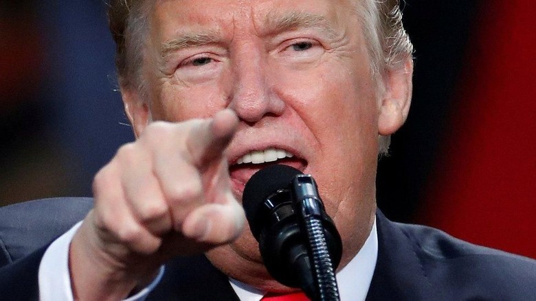 Trump Tuding Rusia Bantu Korut Hindari Sanksi Internasional Trump Tuding Rusia Bantu Korut Hindari Sanksi Internasional