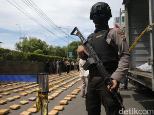 Dor! Dor! Penggrebekan Pesta Sabu di Pondok Lada