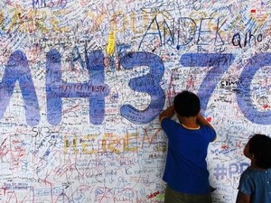 Pilot MH370 Dinyatakan Tak Bersalah, Saudari Lega
