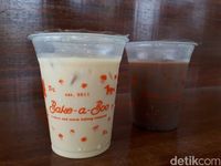 Bake A Boo Enaknya Ngemil Es Kopi Susu Plus Donat Keju Kekinian