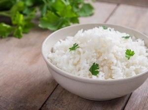 Apa Benar Minum Kopi dan Teh Bisa Lancarkan BAB di Pagi Hari?