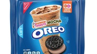 Dunkin Donuts Mocha Oreo merupakan kolaborasi epik dari dua merek ternama. Kombinasi krim cokelat dan kopinya membuat banyak orang ketagihan Oreo ini. Foto: Istimewa