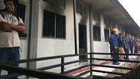 Belum ada keterangan resmi dari pihak kepolisian dan Dirjen Pemasyarakatan terkait kerusuhan tersebut. 