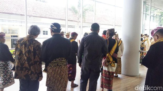  Presiden Joko Widodo mengumpulkan para raja dan sultan di Istana Bogor, Kota Bogor, Jawa Barat, Kamis (4/1/2018)