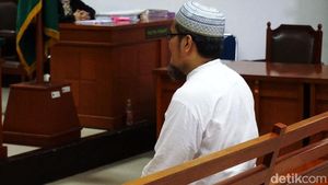 Sidang Dakwaan Jonru Ditunda