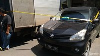 Mobil yang diamankan oleh polisi.