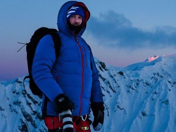 Meskipun buta warna, pria ini berhasil berkarya dengan jepretan ski nya yang luar biasa. Foto: CNN Meskipun buta warna, pria ini berhasil berkarya dengan jepretan ski nya yang luar biasa. Foto: CNN