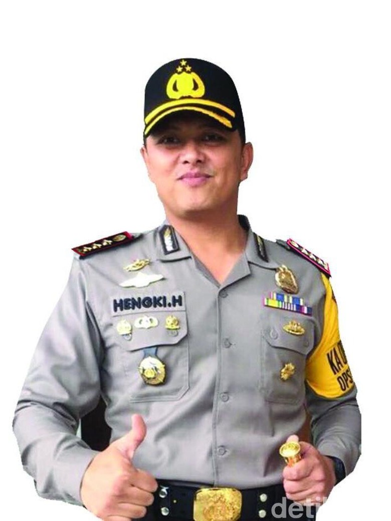 Kombes Hengki Bertekad Hapus Stigma Kampung Narkoba di Jakbar Kombes Hengki Bertekad Hapus Stigma Kampung Narkoba di Jakbar