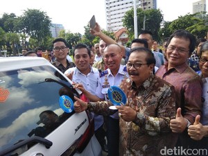 Di Surabaya, Baru 282 Taksi Online yang Lakukan Uji KIR