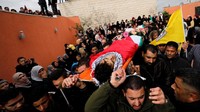 Begitupun dengan warga Palestina yang mengantarkan Musab ke tempat peristirahatan terakhir.