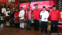 Ia pun meminta kepada calon gubernur dan wakil gubernur pilihan partai dapat memberikan kesan positif dan memenangkan partainya di daerah masing-masing.