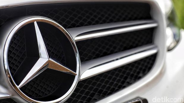 Mercedes-Benz C200 AMG Line