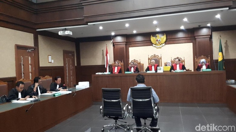 Pengusaha yang Suap Eks Dirjen Hubla Jalani Sidang Vonis Hari Ini Pengusaha yang Suap Eks Dirjen Hubla Jalani Sidang Vonis Hari Ini