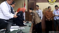 Persidangan berikutnya digelar Kamis (11/1) mendatang. Agendanya adalah pemeriksaan saksi-saksi.
