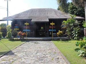 Mengenal Rumah Adat dari Kampung Halamannya Ahok